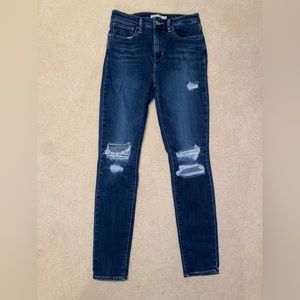 Levi’s 721 high rise skinny jeans